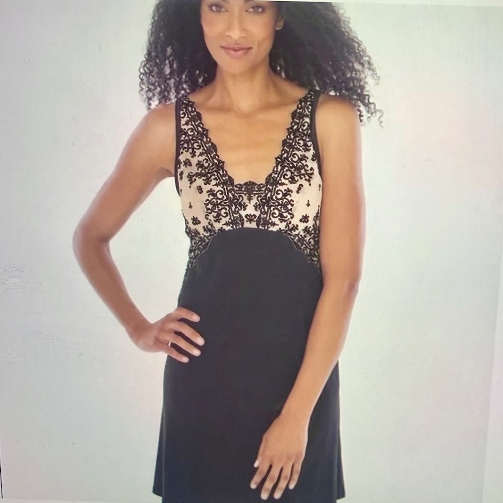 SOMA ENBLISS KNIT FLOCKED CHEMISE BLACK & SOFT TAN